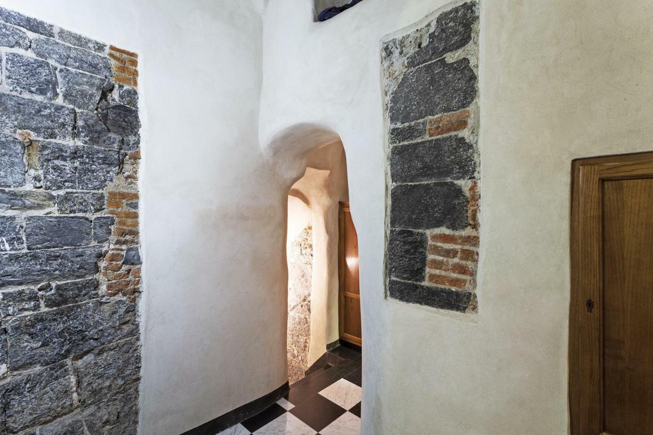 جنوة Wood And Stone Apartment In The Historical Center المظهر الخارجي الصورة