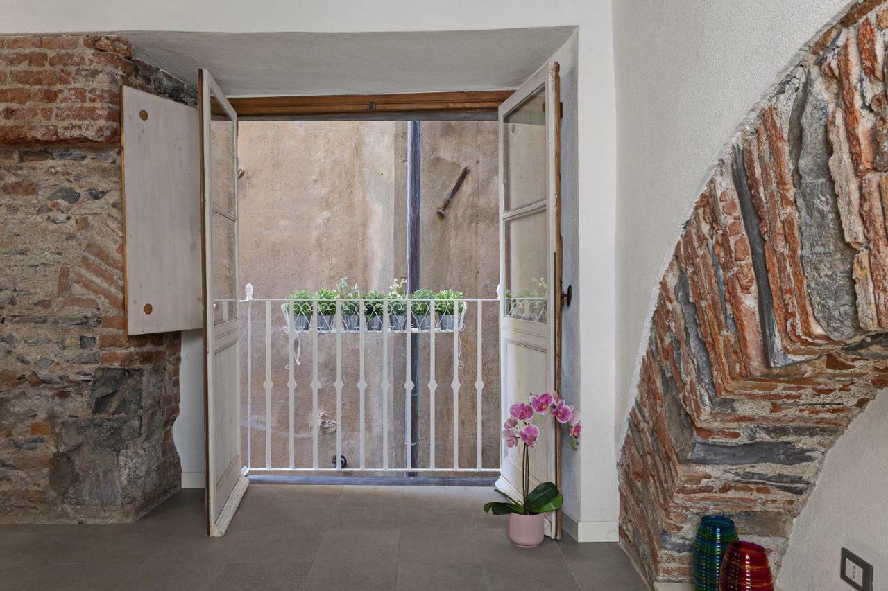 جنوة Wood And Stone Apartment In The Historical Center المظهر الخارجي الصورة