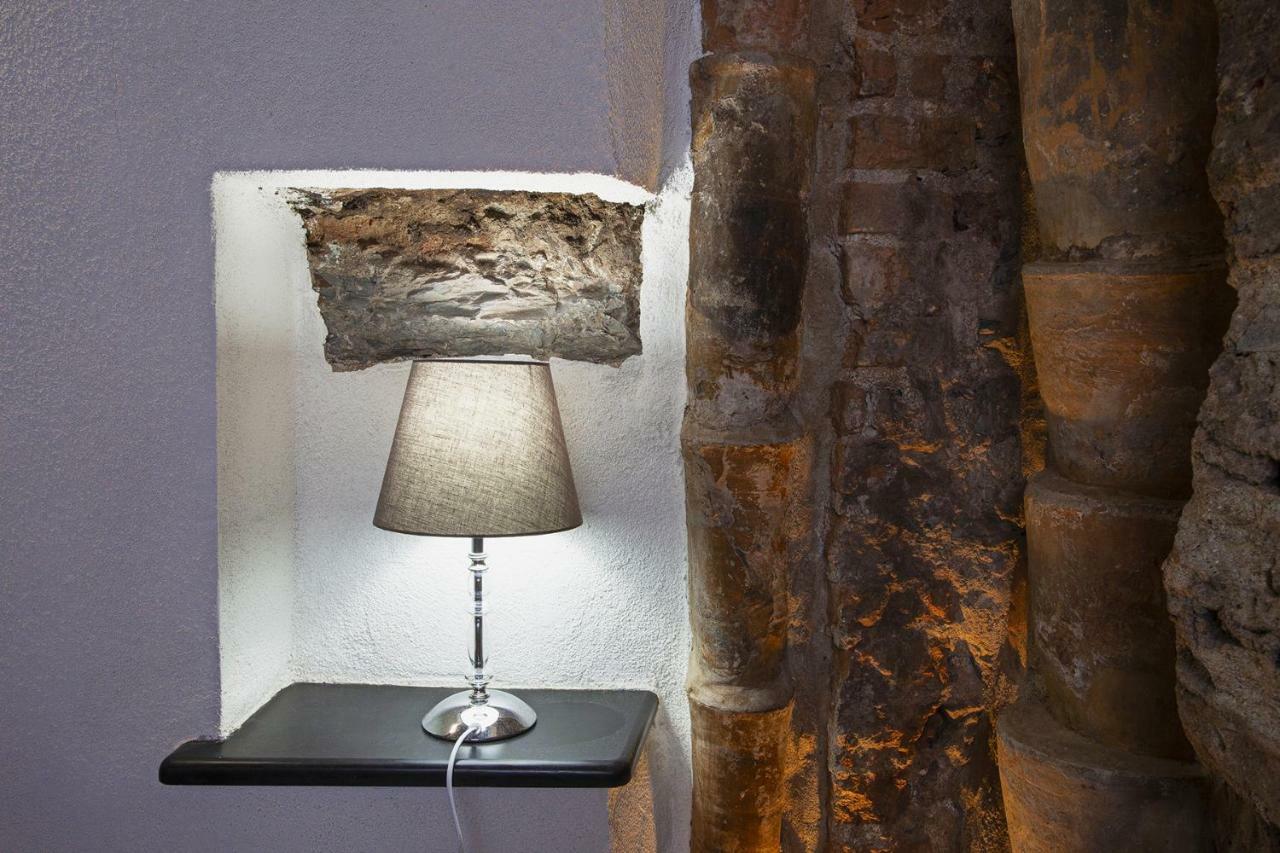 جنوة Wood And Stone Apartment In The Historical Center المظهر الخارجي الصورة